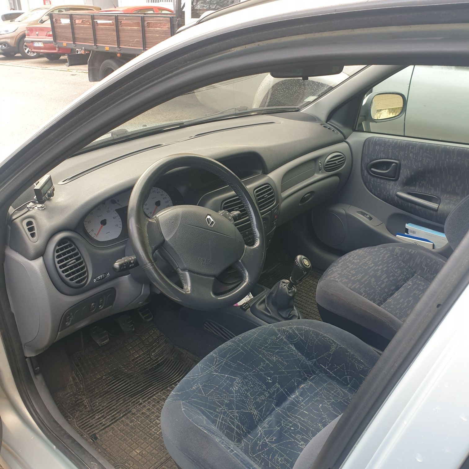 Peças renault megane 1.4