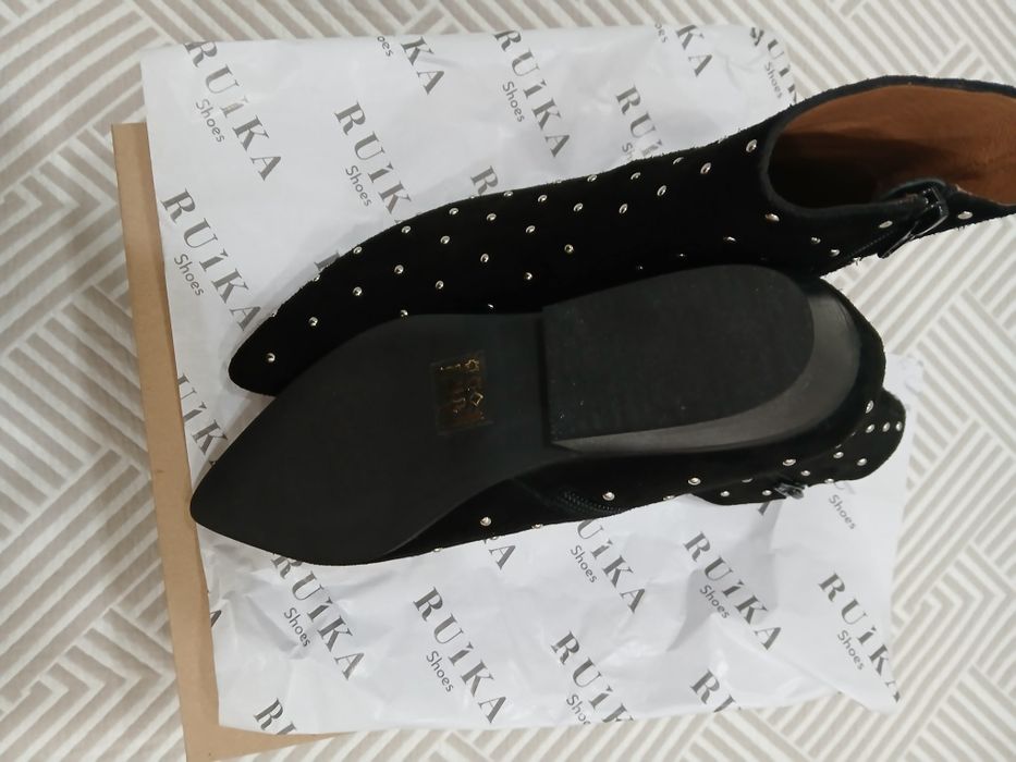 Botins cor preto Ruika