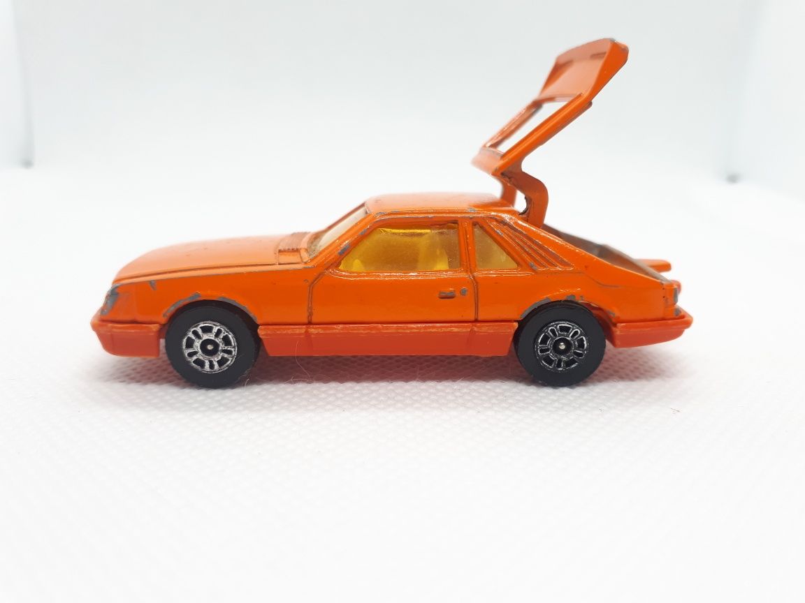 Ford Mustang Cobra Corgi