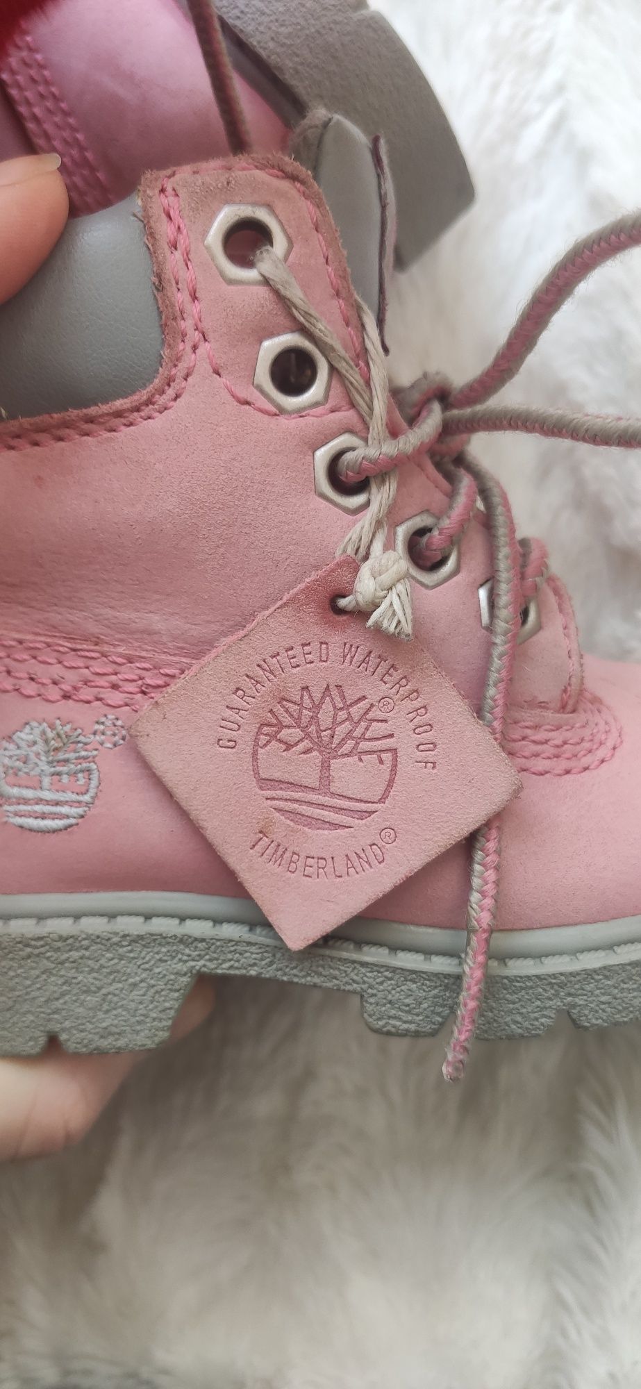 Нубукові рожеві чоботи для дівчинки. Timberland