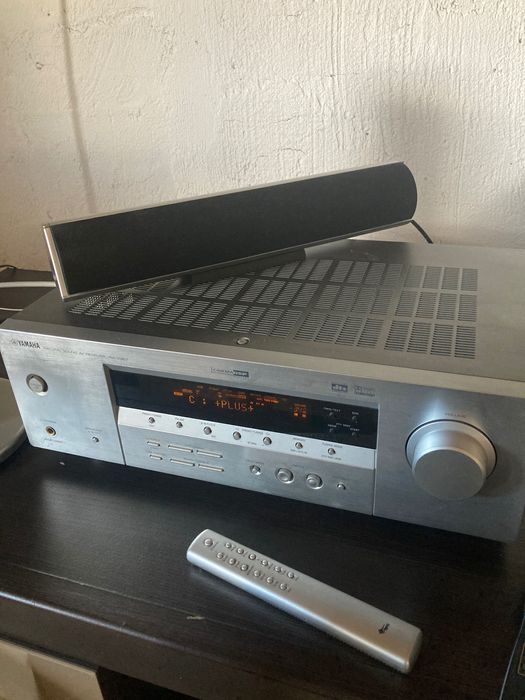 Kino domowe Amplituner Yamaha RX V357 + zestaw kolumn GRATIS!