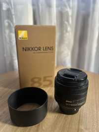 Об'єктив Nikon AF-S 85 мм f/1.8G