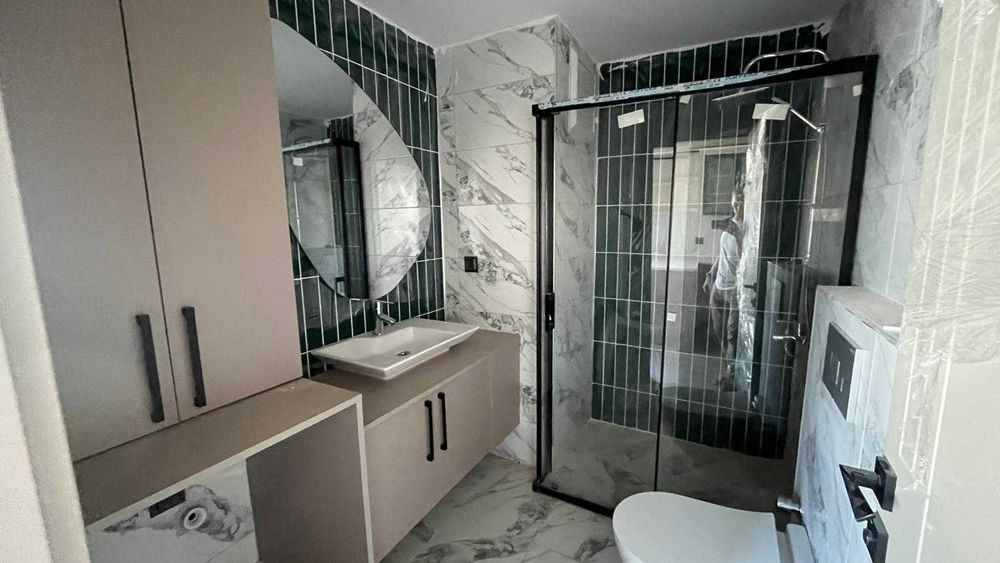 Термiновий продаж 2к квартир в Мерсіні. Туреччина, 400м море