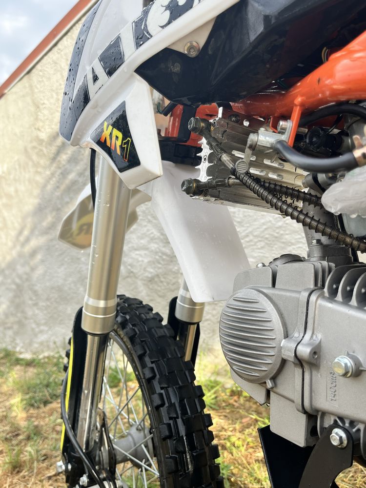 ATOMIC XR1-140cc/Pitbike