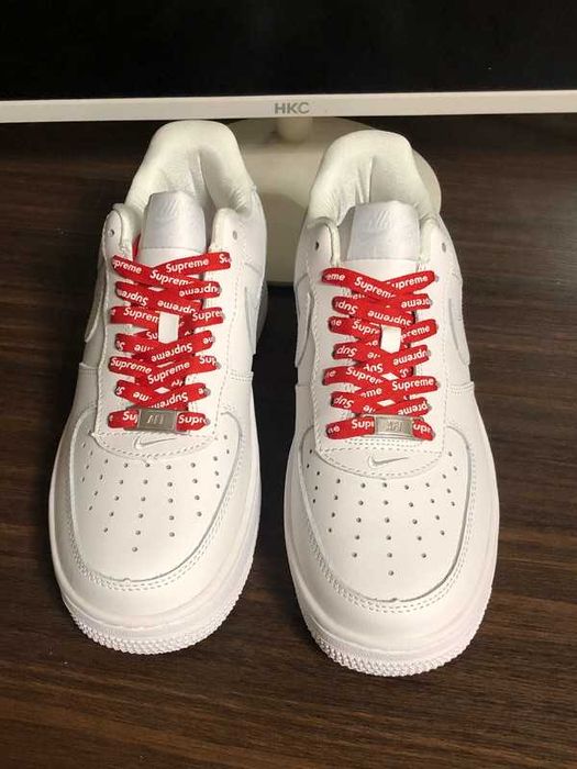Buty meskie Trampk Nike Air Force 1 Low Supreme White R.40