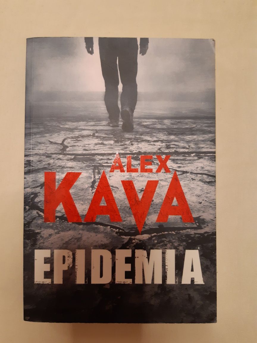 Ciekawa książka, fajnie sie ją czyta, z zaciekawieniem.