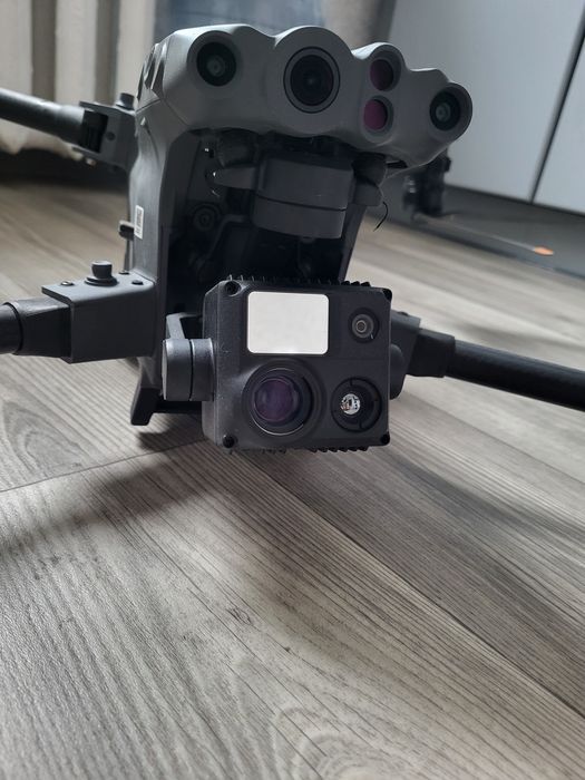 Дрон Matrice 30T