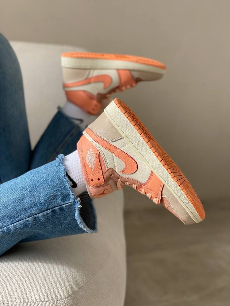 Sneakersy Nike Air Jordan 1 orange