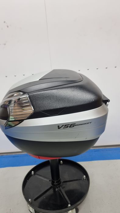 Kufer givi maxia V56 led