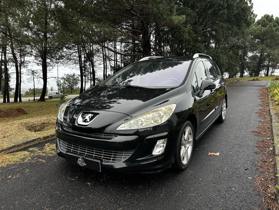 Peugeot 308 SW 1.6 HDI 110CV (7 lugares)