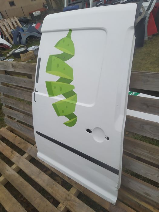 VW Caddy III 3 2K3 2K maxi max long bok długi drzwi prawe przesuwne