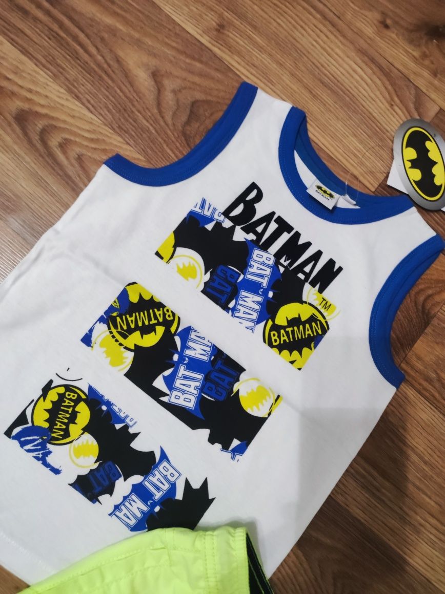 Яскраві пляжні шорти C&A і літня майка Batman Cool Club, плавки, шорты