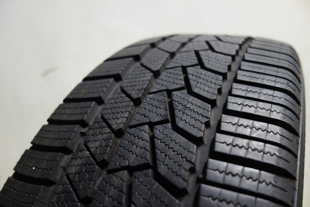 Opony zimowe 205/45/18 - CONTINENTAL Winter Contact 860S XL