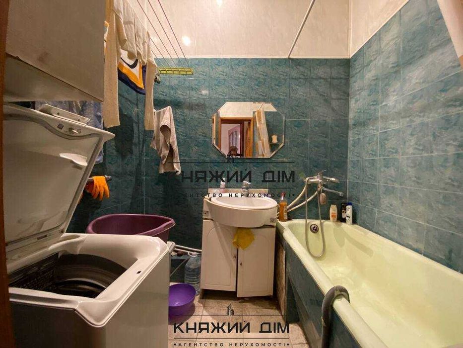 Продаж 3 кімнатна квартира м. Олімпійська КОД 21147044