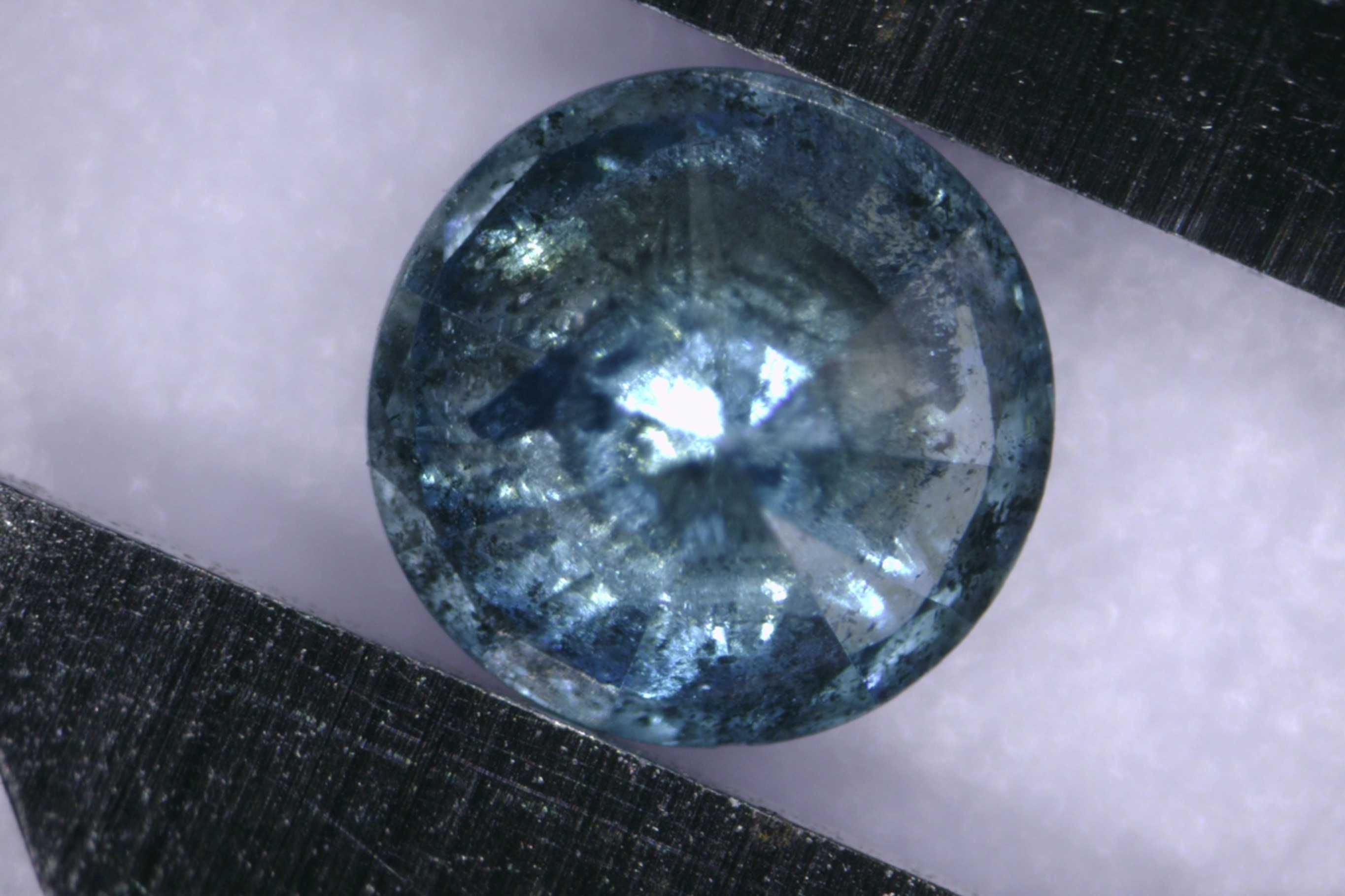 Diament 0.19ct Niebieski Brylant I3