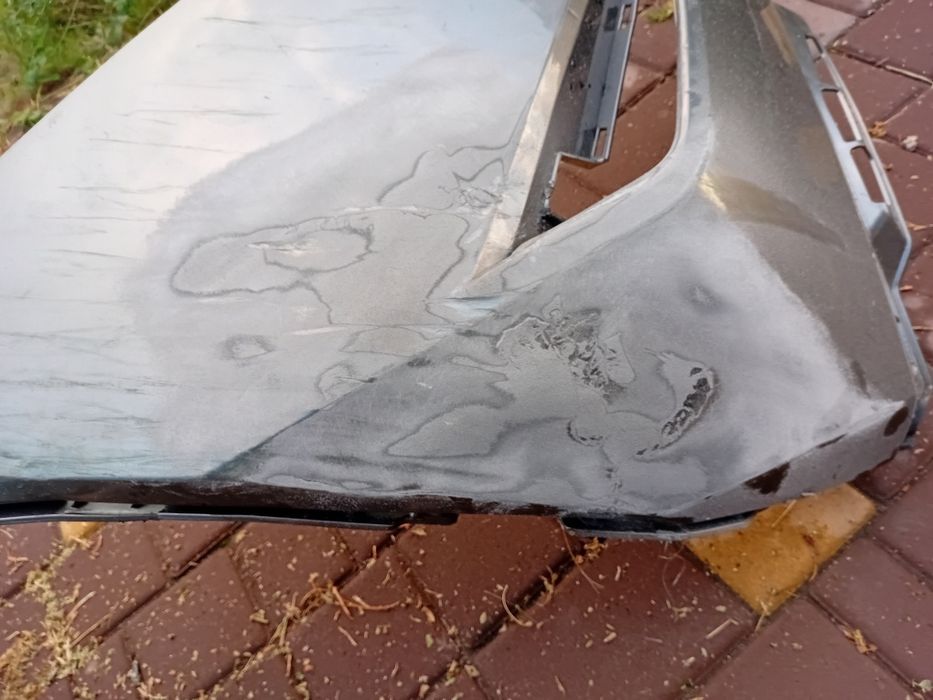 Бампер  nissan ariya.