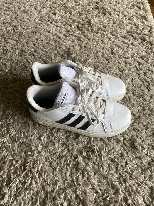 Sapatilhas adidas 38