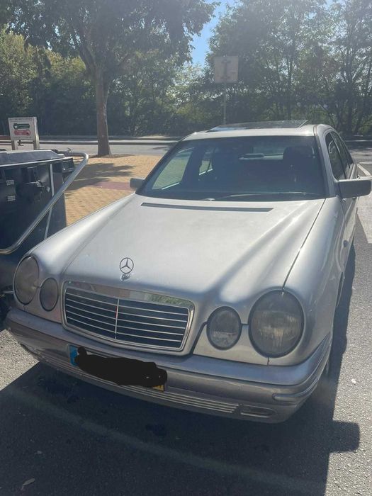 Mercedes Benz - usado