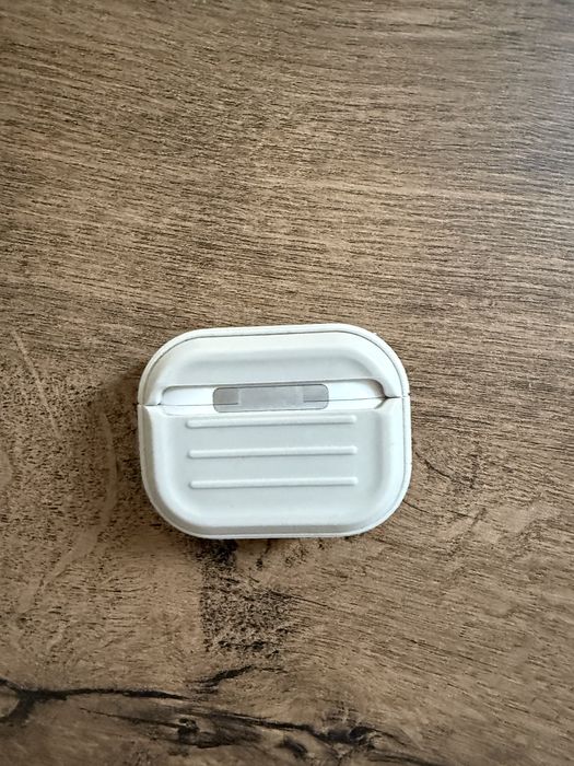 apple AirPods Pro Case