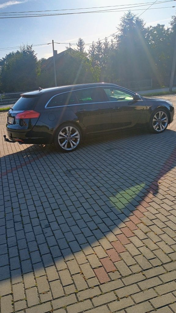 Opel Insignia 1.6T