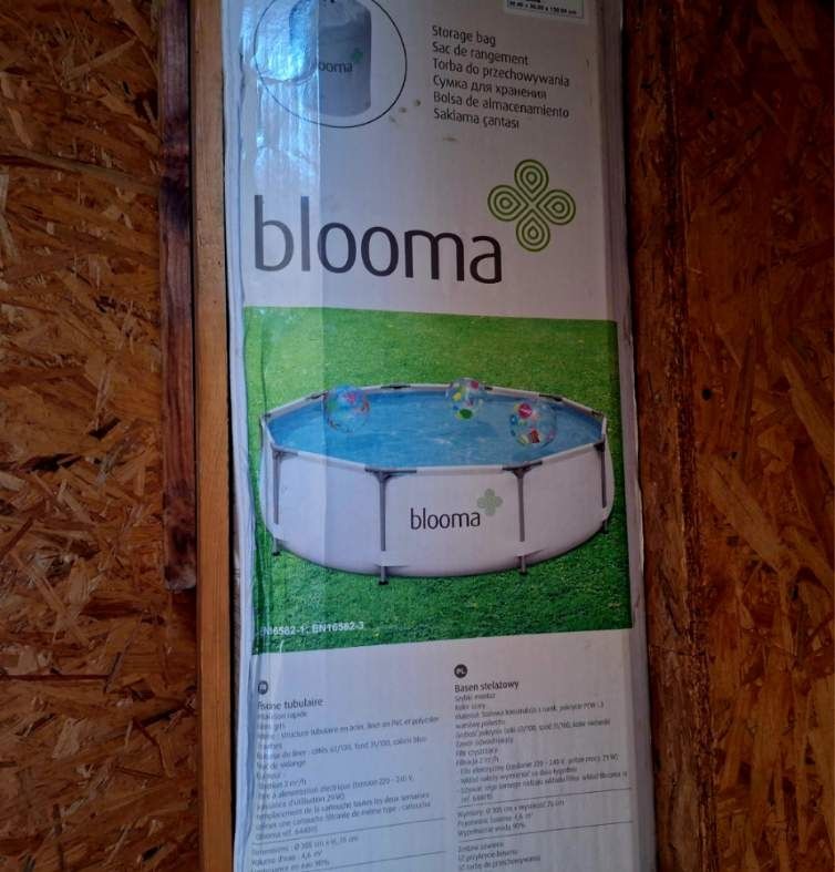 Basen Marki bloom
Basen marki Blooma to przydomowy element relaksu i