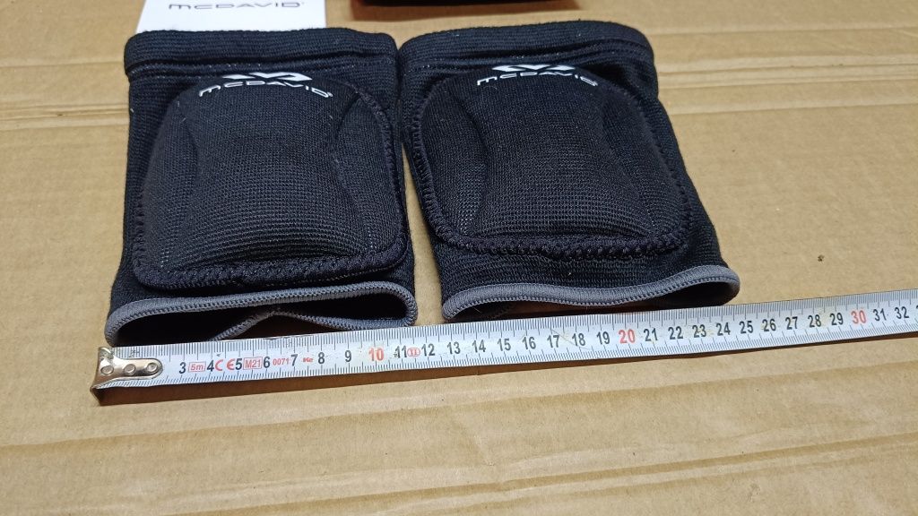 McDavid Nakolanniki 601 Jumpy