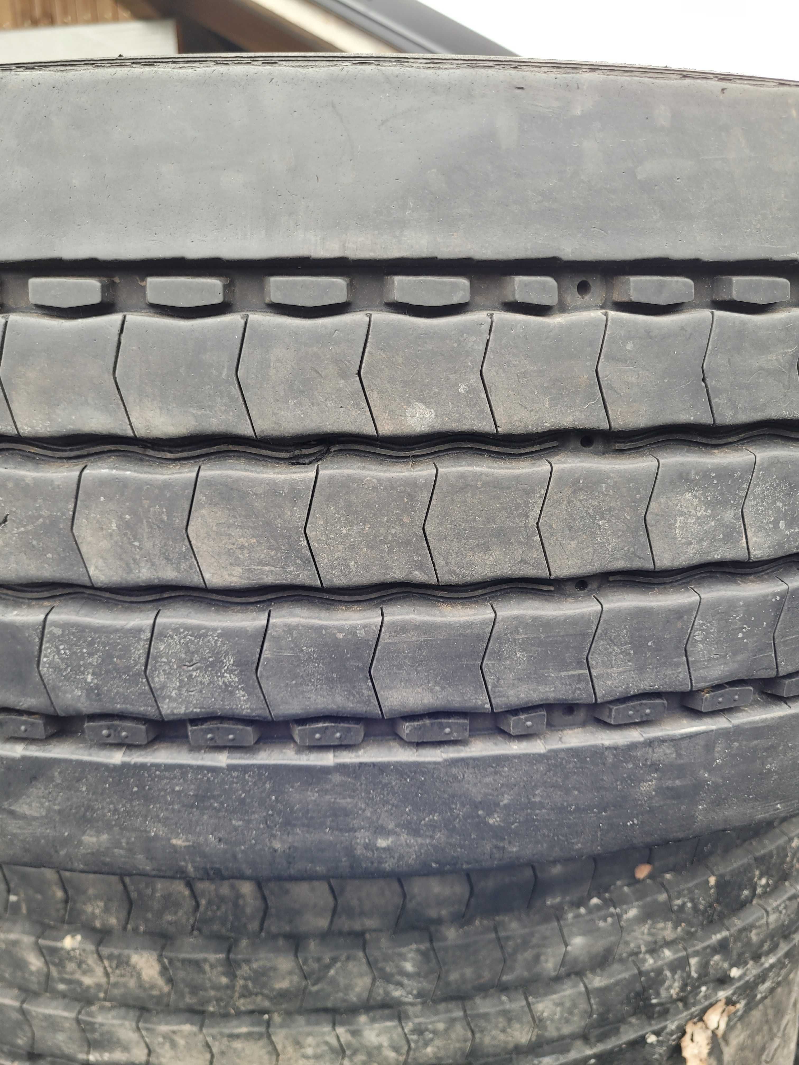 Opony Michelin 295/80/22,5 super stan 4szt.