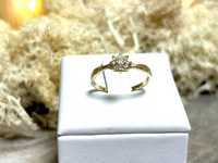 Piękny złoty pierścionek P585 rozmiar 14" kwiatuszek