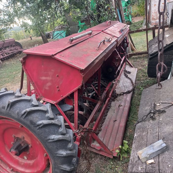 Продам  сівалку  сз 3.6 у відміному стані  всі питання по номеру телеф