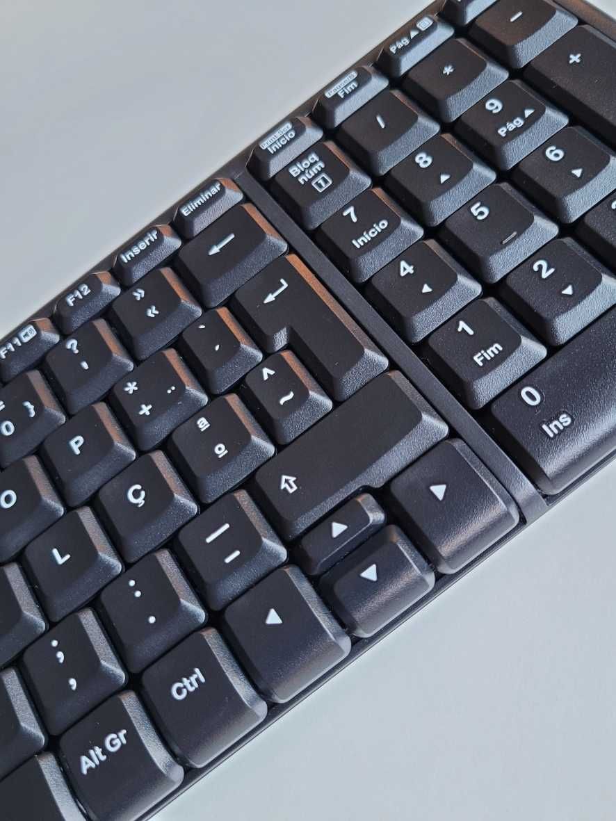 Teclado + Rato Logitech MK220