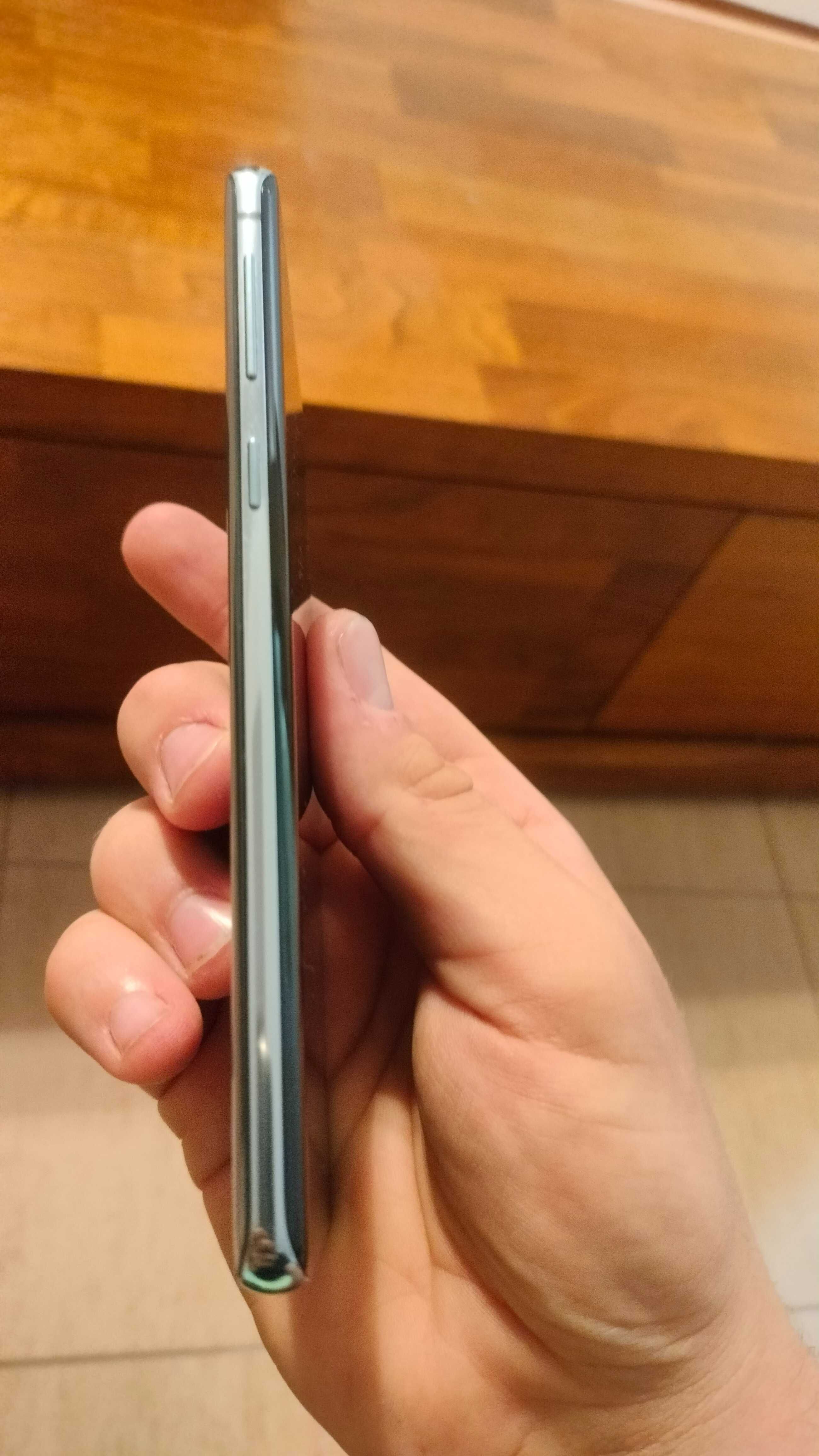 Galaxy S10 Odnowiony + pudełko, ładowarka, etui, szkło hartowane