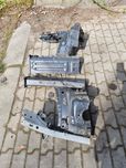 BMW 3 E90 E91 E92 E92 Ćwiartka Prawa Lewa Przód Podłużnica Fartuch Pas