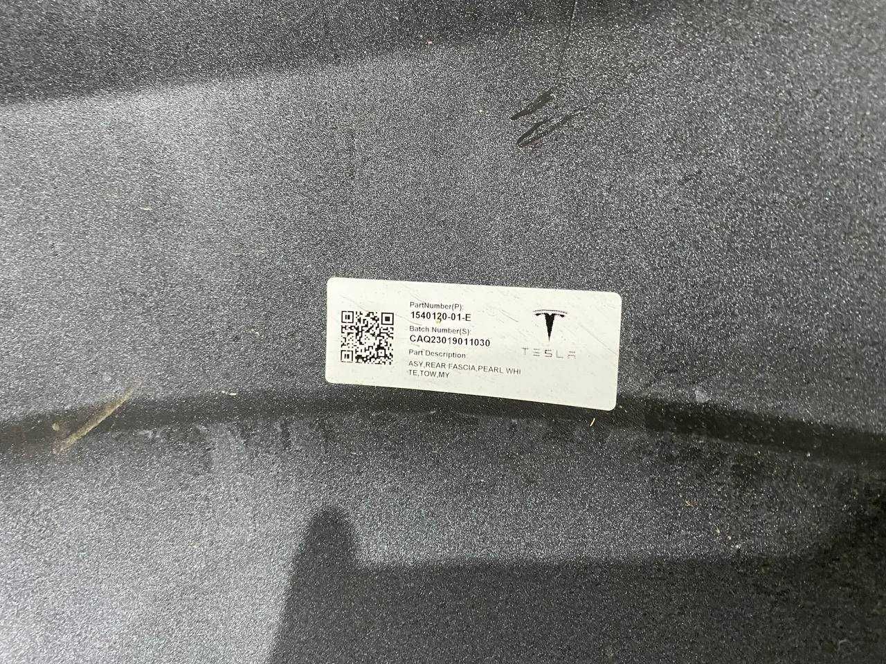 Бампер задній бампер з губою Tesla Model Y 1540120-01-E lift