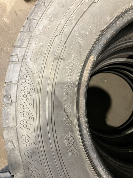 Continental 225 75 r16c