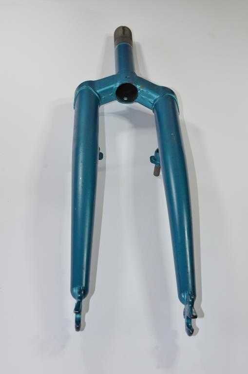 Nowy retro widelec GIANT stalowy 26" gwint 1 1/8" 28,6 odcień zieleni