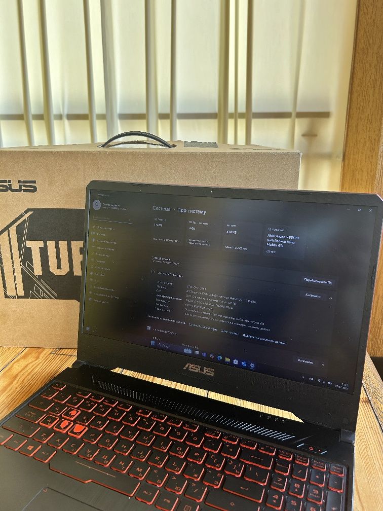 Продам ноутбук Asus FX505DY / Ryzen 5 3550H / Rx 560x / 8gb GDDR4 /