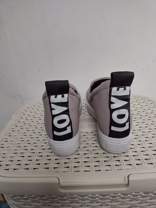 Nowe buty na koturnie