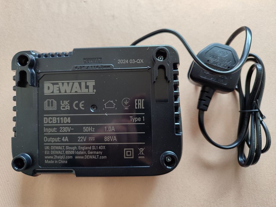 Зарядка зарядне /інструмент  Деволт DeWalt 115  ,1104,116,118 230в