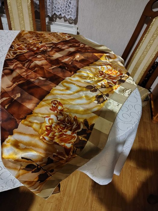 Piękna apaszka, chusta.