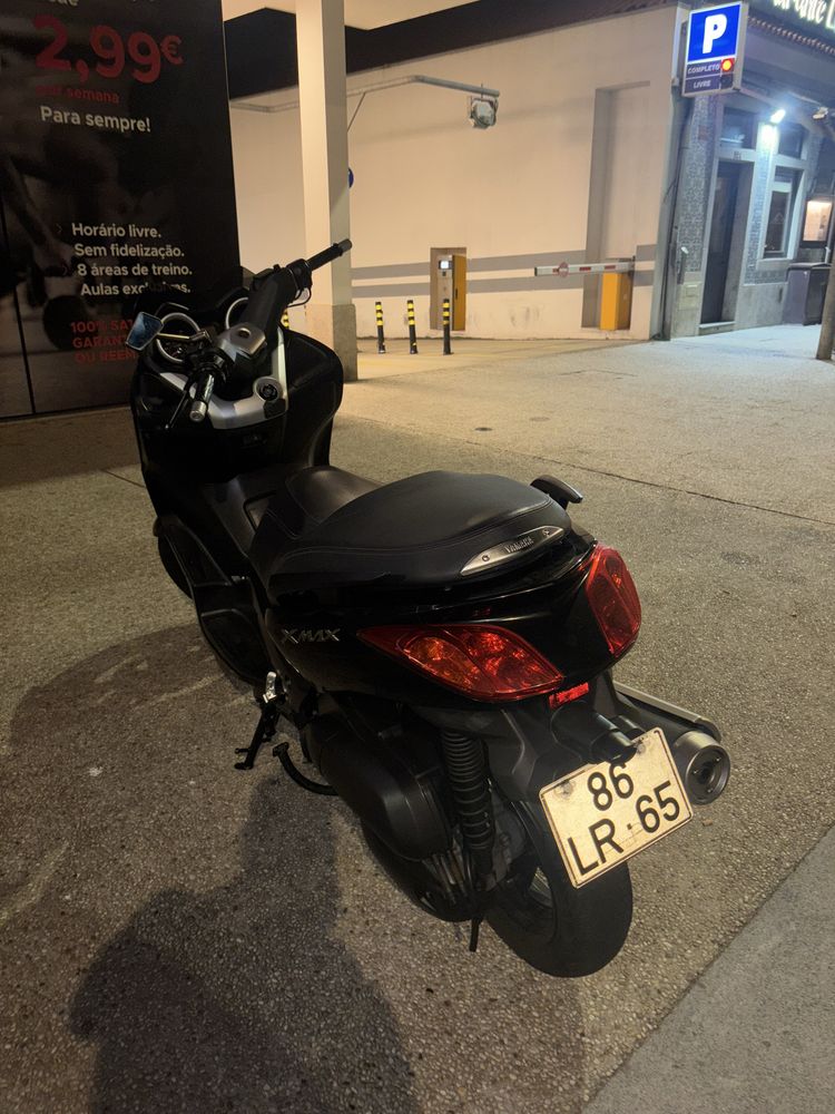 Yamaha Xmax  125 - Como Nova