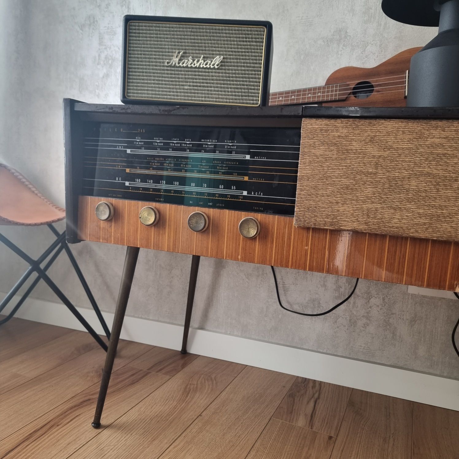 Radio Philco Model 245