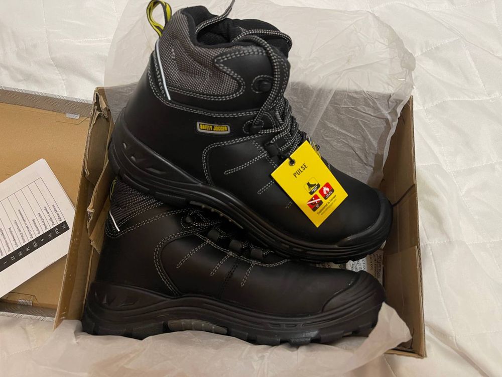 Ботинки зимние  термоустойчивые влагооталкивающие  Safety Jogger
