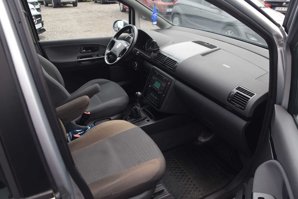 Volkswagen Sharan - 7 os - klimatronic -