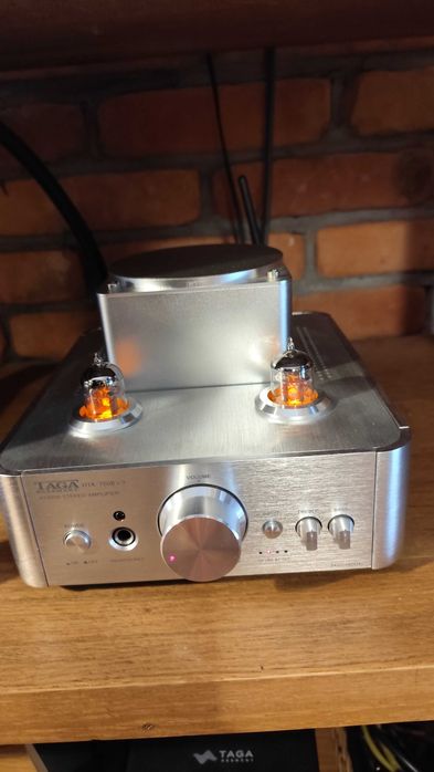 Taga Harmony HTA-700b V.3 (PSVANE) wzmacniacz hybrydowy, świetny stan