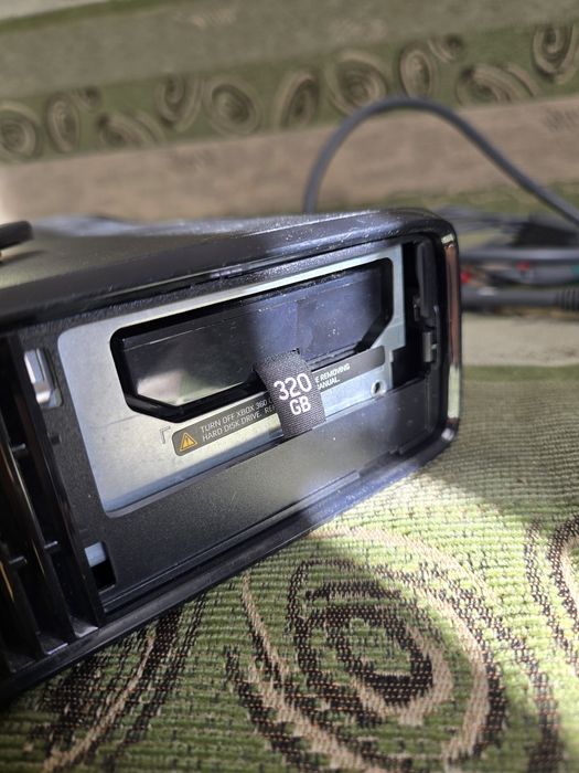 Konsola Xboxa360 slim