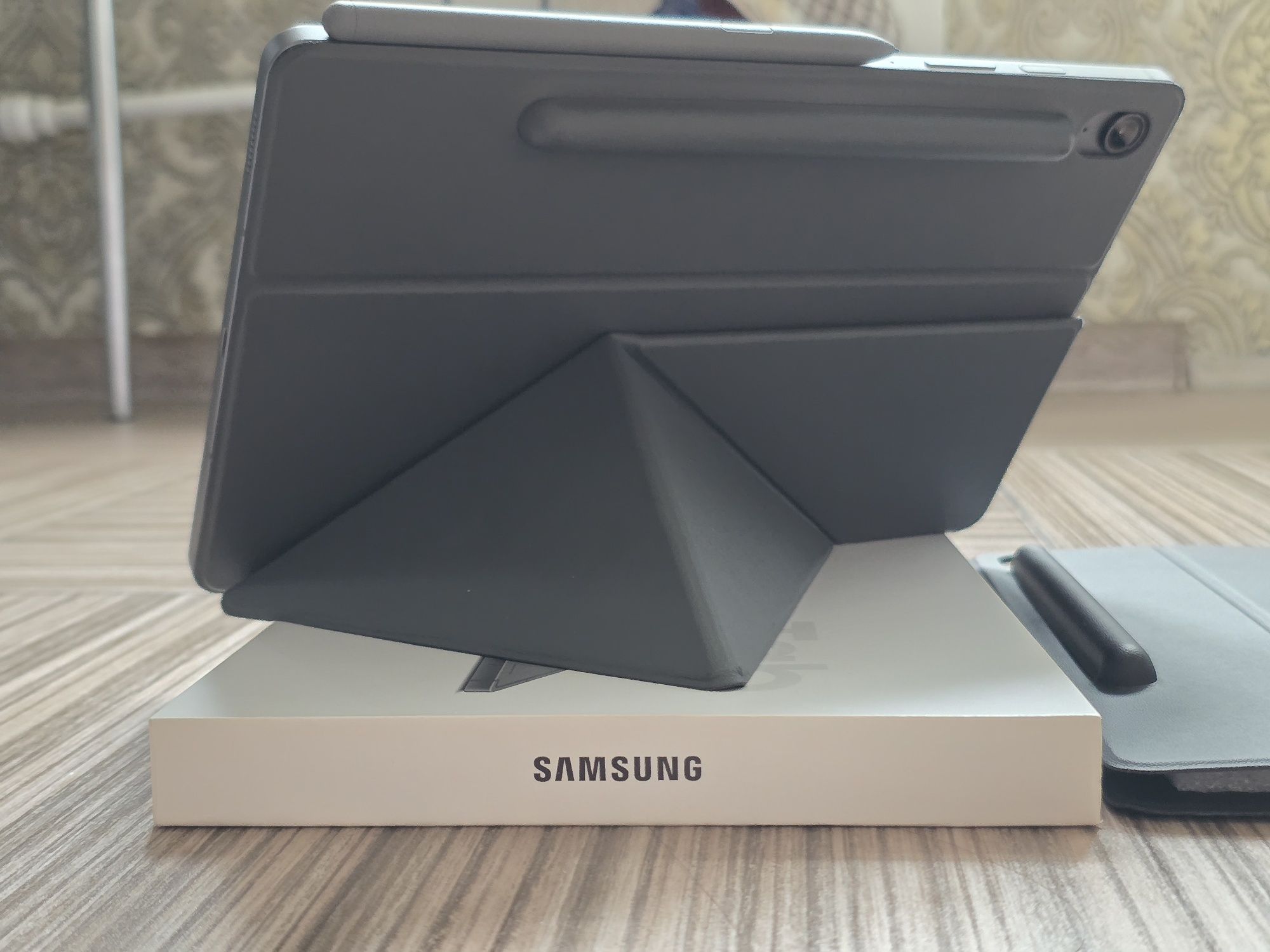 Продам планшет Samsung Galaxy Tab S9 FE 6/128 ГБ