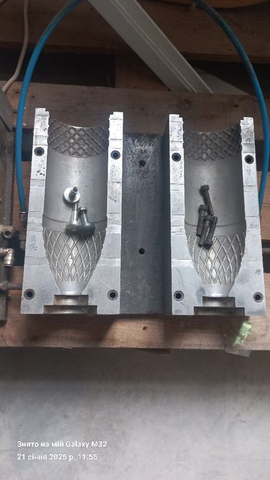 Пресформа для  видува пет пляшки