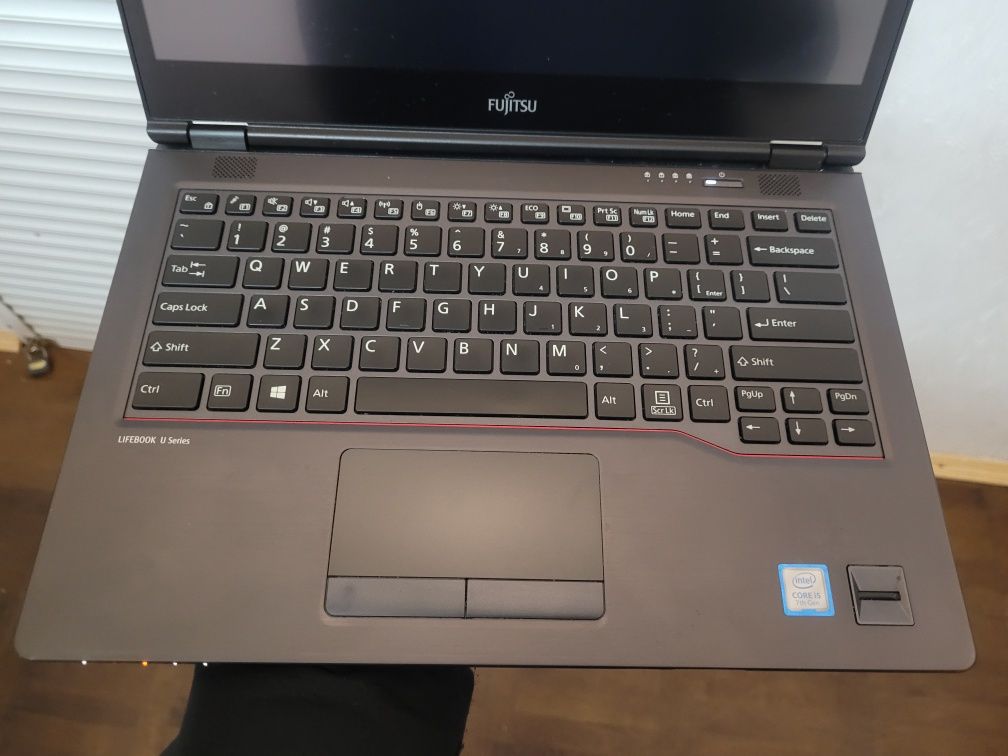 Японський ноутбук Fujitsu Lifebook U747 сенсор FHD IPS i5-7200u/8/256