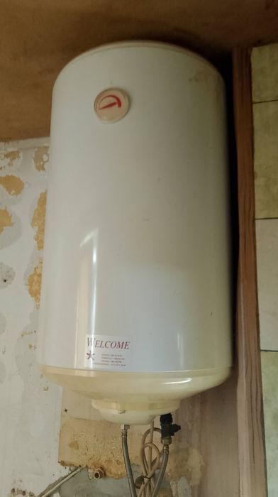Bojler, podgrzewacz wody, pionowy, w pełni sprawny