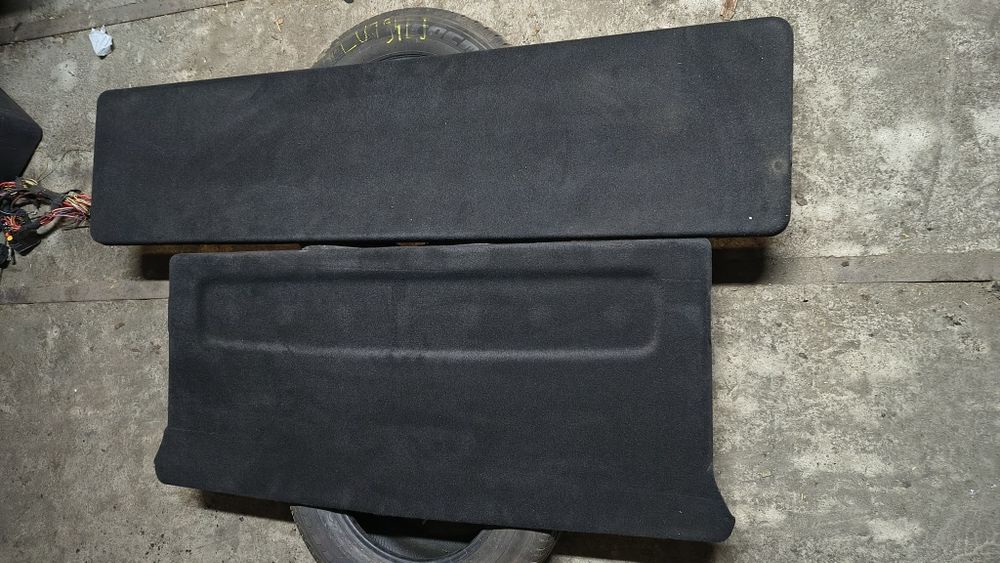 Półka bagażnika Renault Trafic 3